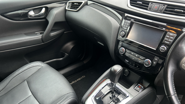 Nissan Qashqai 1.6 dCi Tekna 5dr Xtronic Diesel Hatchback